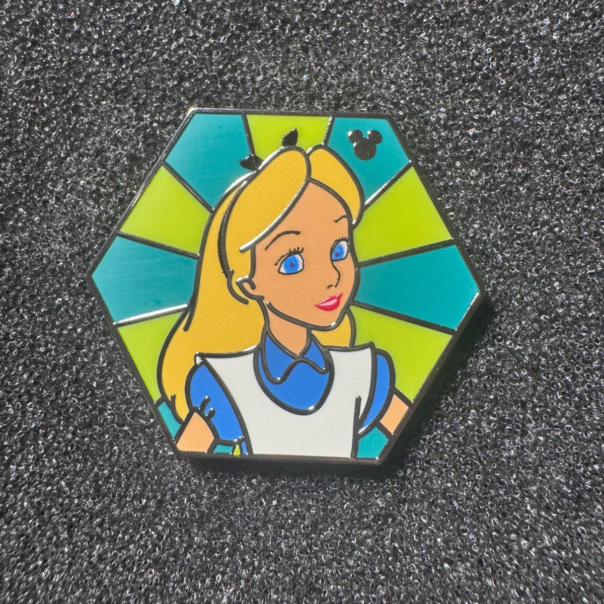 Alice Film Hexagon Hidden Mickey Wave B Pin