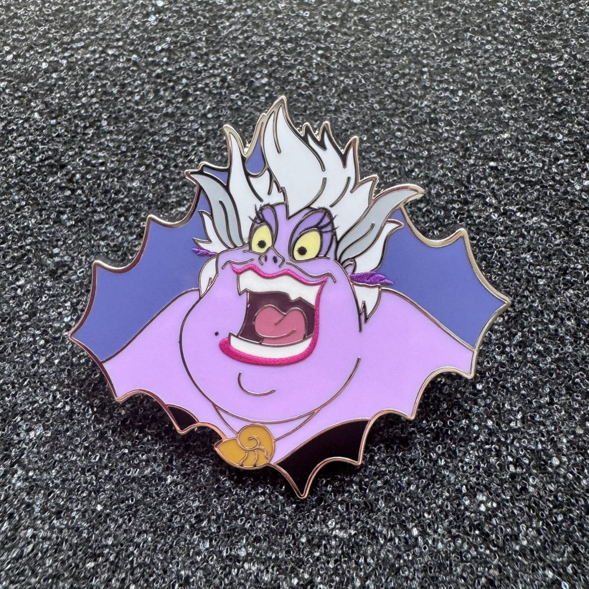 Ursula Villains Laughing Booster Pin