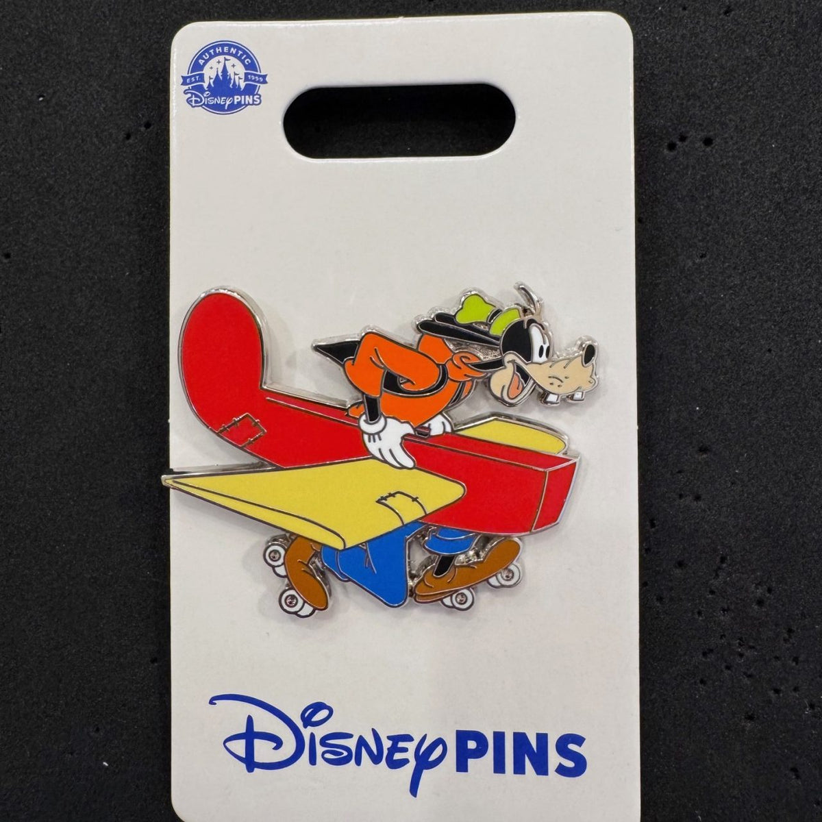 Goofy With Airplane And Roller Skates Pin