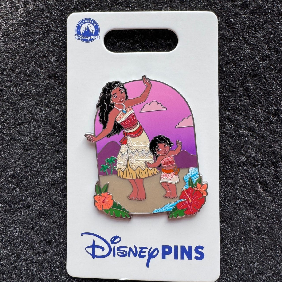 Moana & Simea Dancing Pin