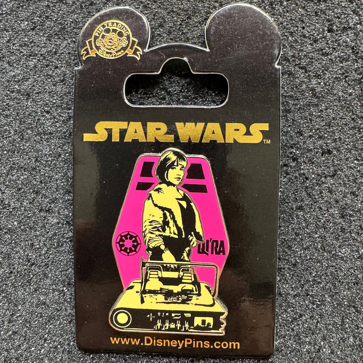 Qi'ra Star Wars Pin