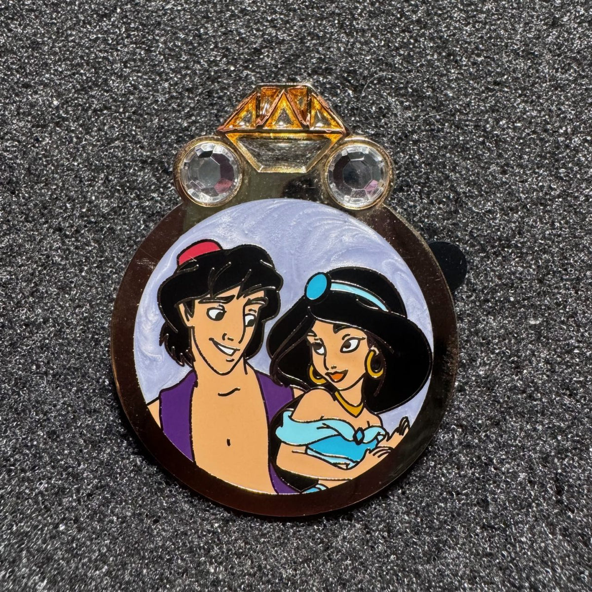 Aladdin & Jasmine Disney Couples Reveal Conceal Mystery Pin