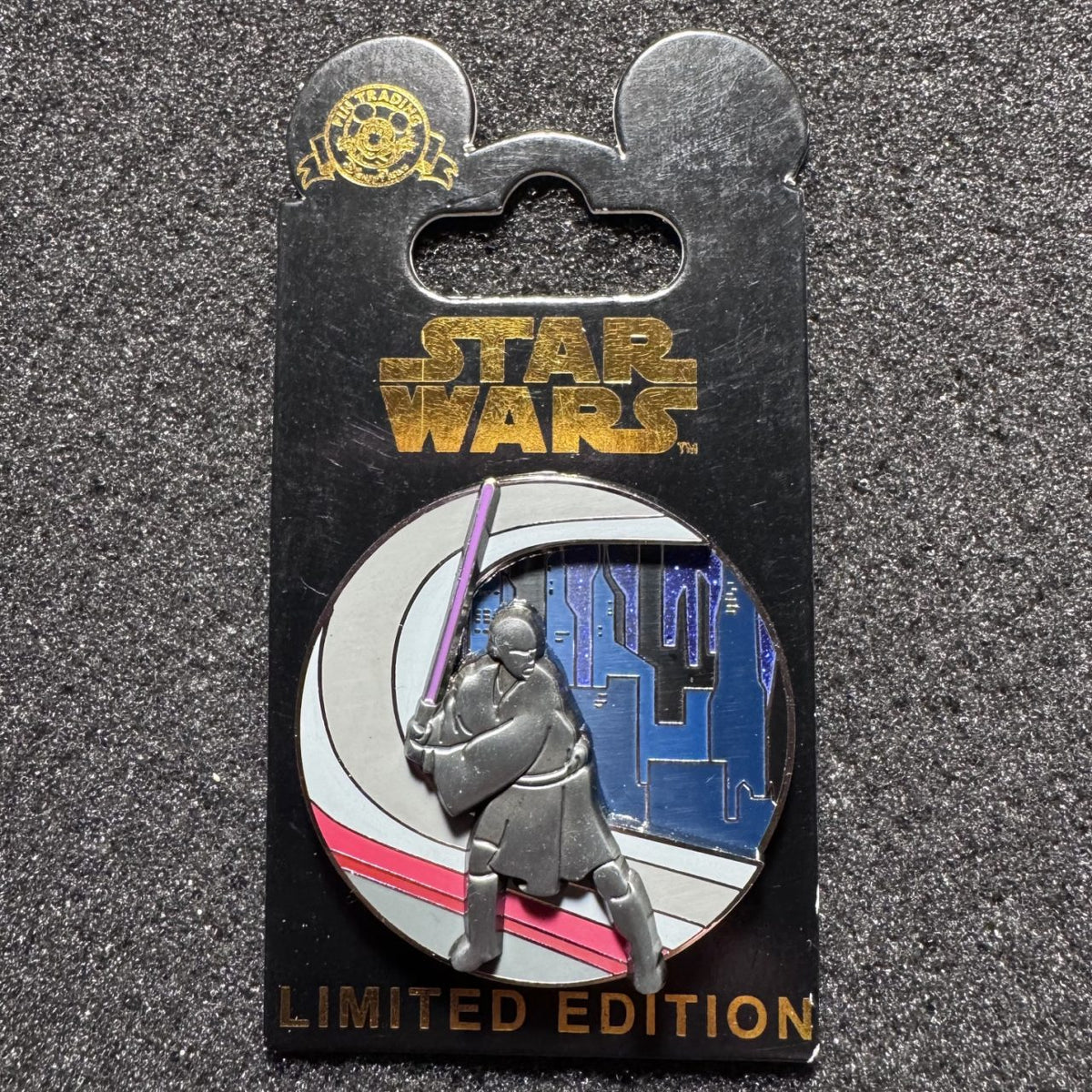Mace Windu Coruscant Star Wars Pin