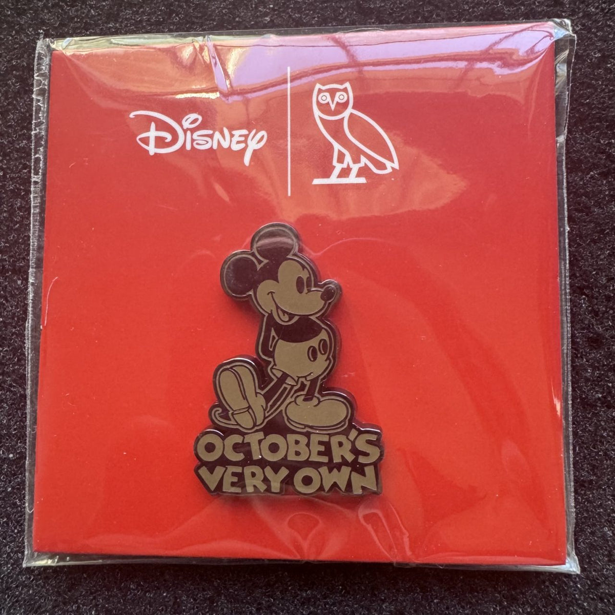 Gold Classic Mickey Drake's Clothing Line Pin