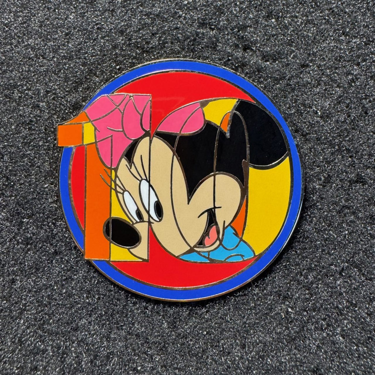 Minnie Mouse 10 Years Of Pin Trading Mystery Pin