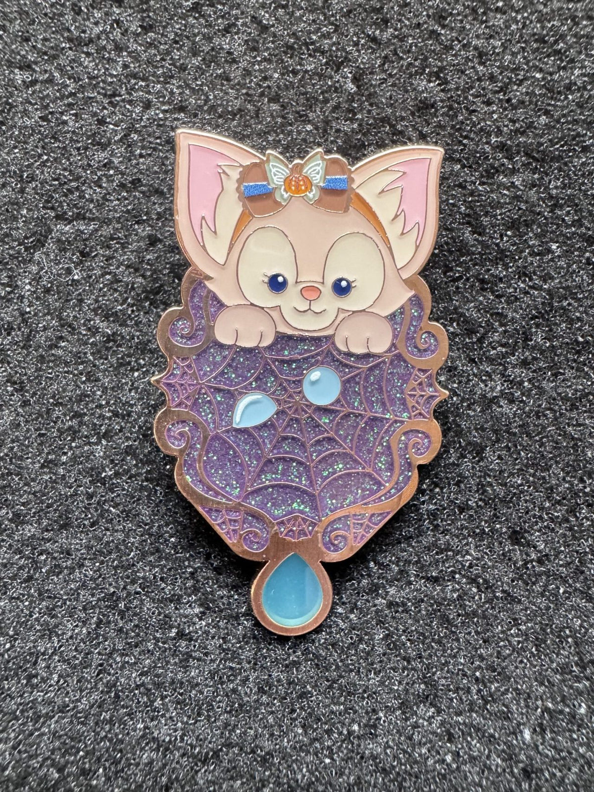LinaBell Duffy and Friends Autumn Mystery Pin