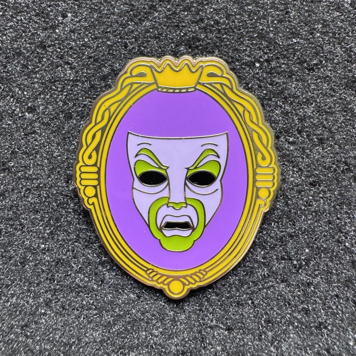 Magic Mirror Disney Villains Sidekicks Blind Box Pin