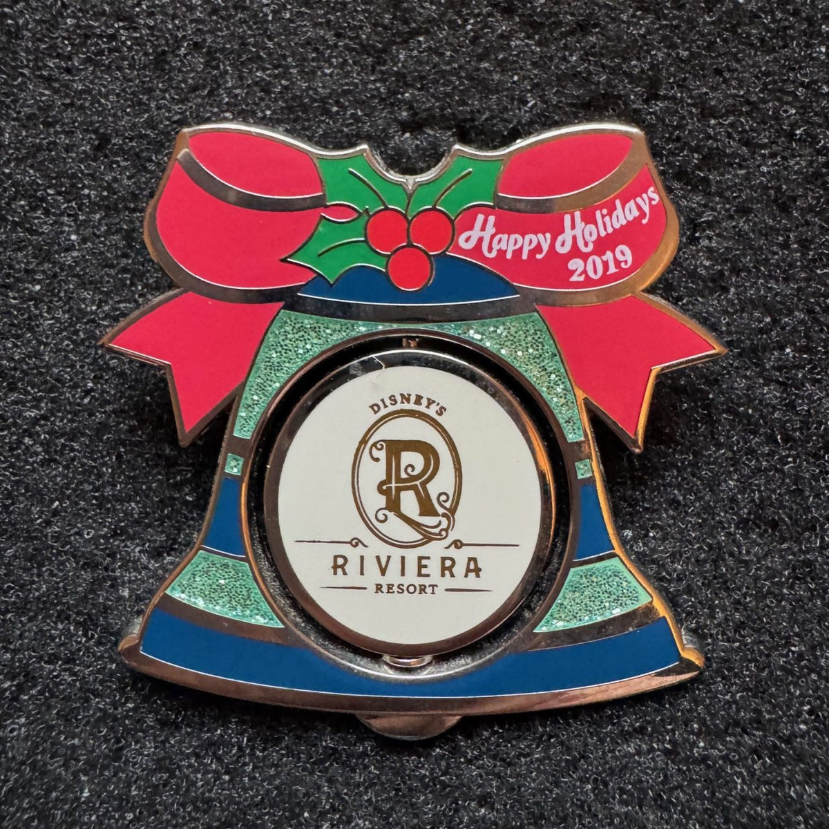 Mickey & Minnie Riviera Resort Happy Holidays Spinner Pin