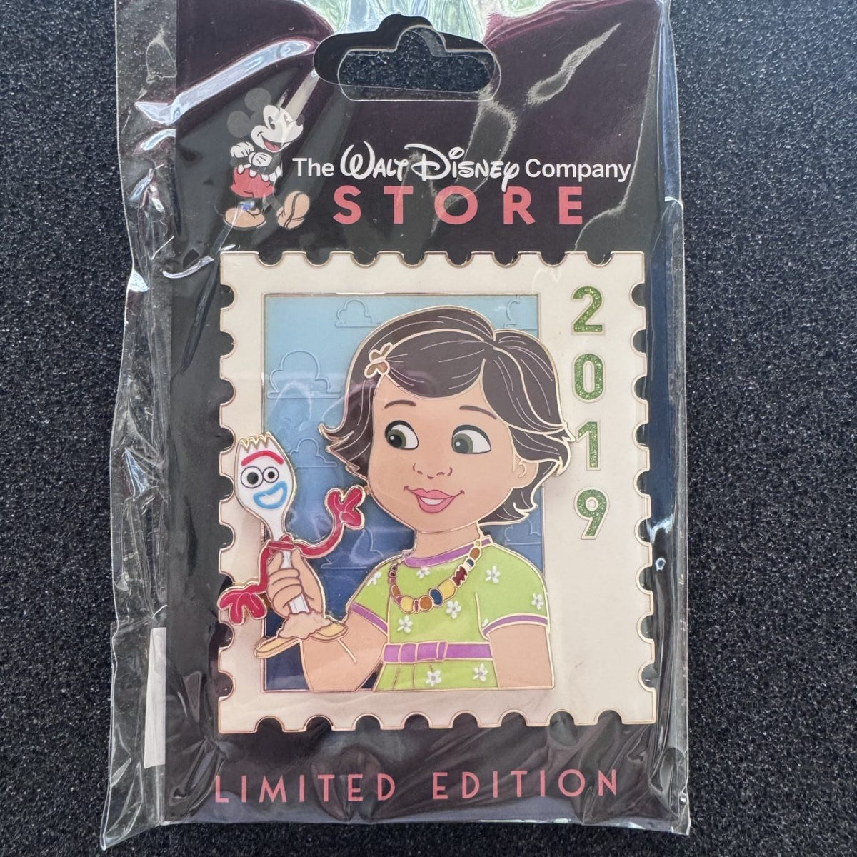 Bonnie & Forky 2019 The Ultimate Disney Stamp Collection D23 Pin