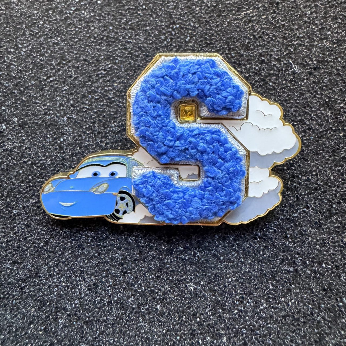 "S" Sally Pixar Cars Chenille Fuzzy Letters Blind Box Pin