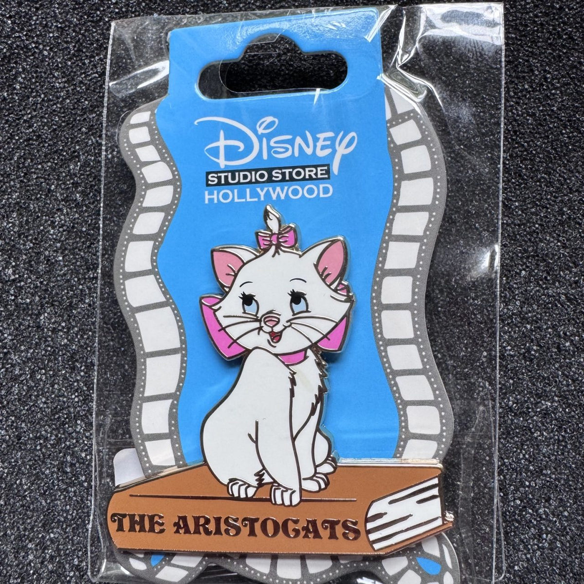 Marie The Aristocats Storybook Characters D23 Pin