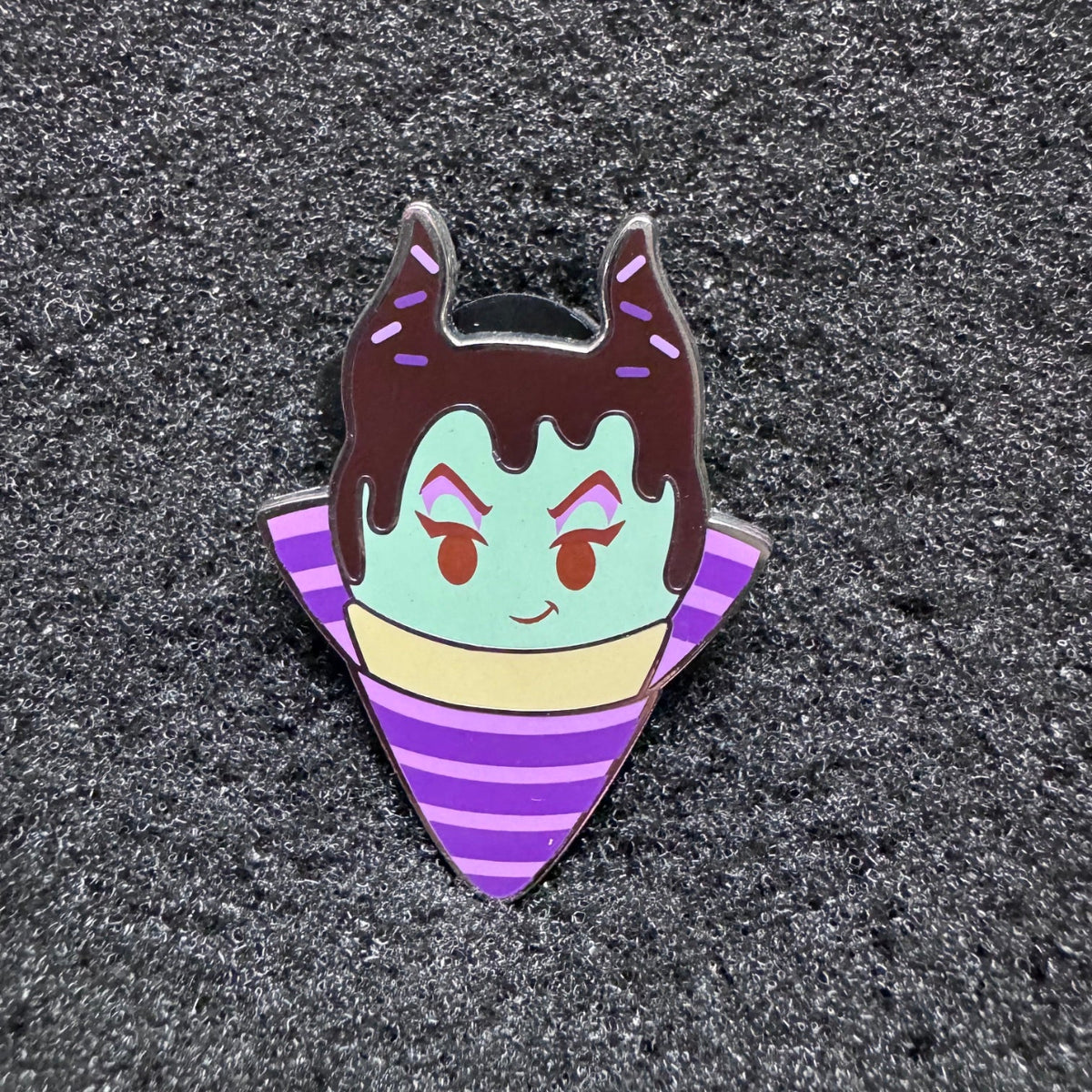 Maleficent Double Chocolate Mint Chip Cone Munchlings Mystery Pin