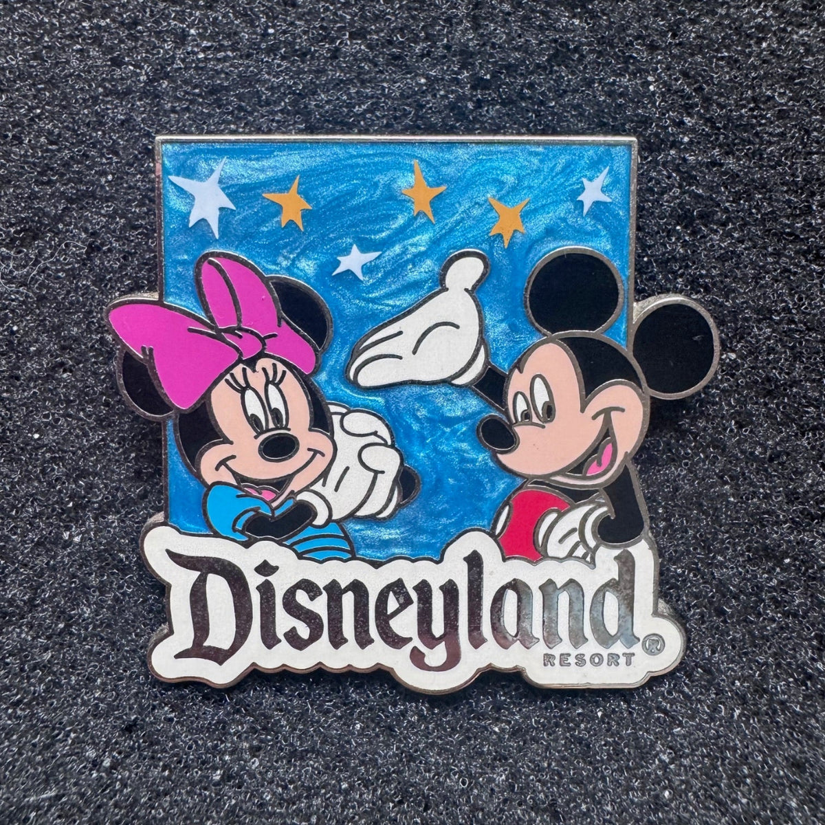Minnie & Mickey Disneyland Resort Walt Disney Company Pin