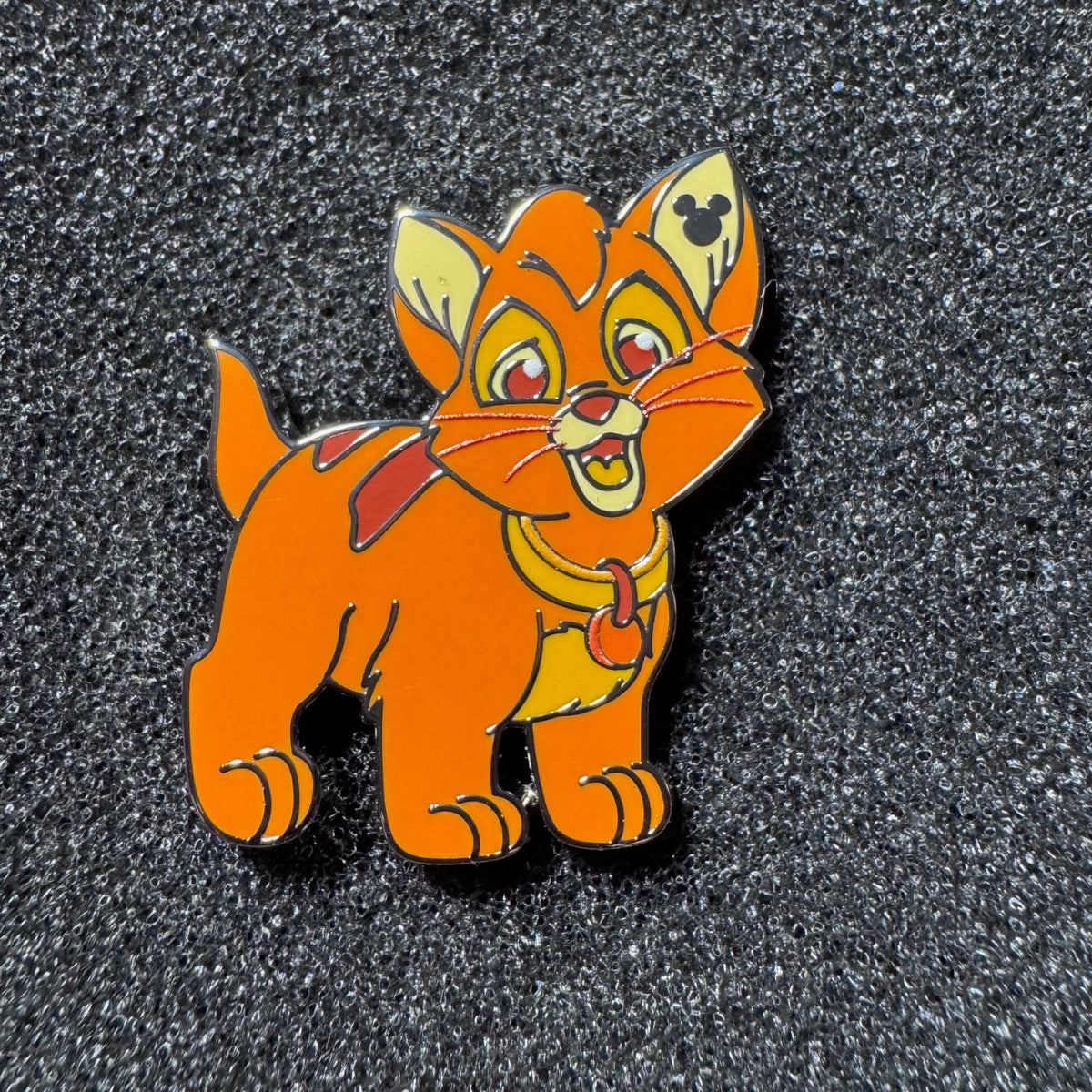 Oliver Orange Color Story Hidden Mickey Wave B Pin