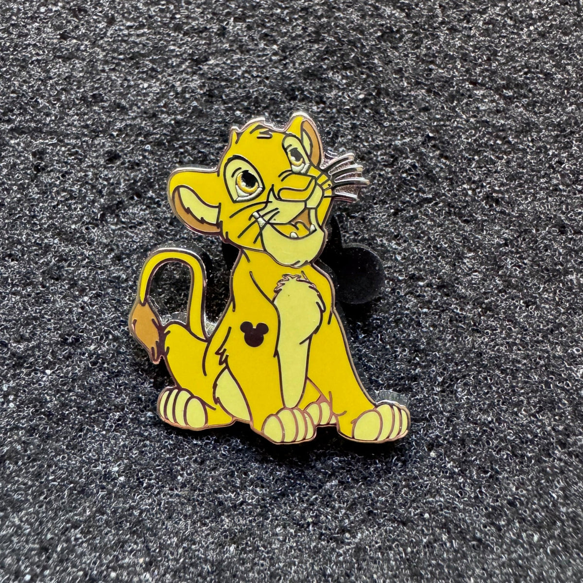 Simba Chaser Yellow Color Story Hidden Disney Wave B Pin