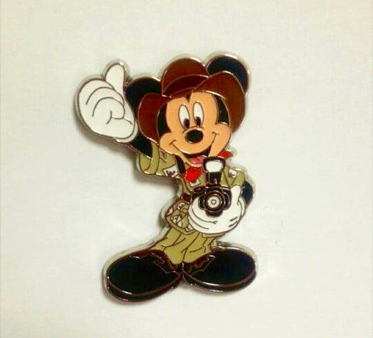 Photographer Mickey Pin - Tokyo Disney 2016