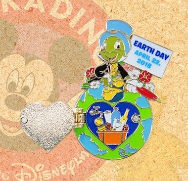 Hong Kong Disneyland Earth Day 2018 Pin