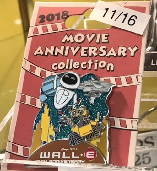 WALL-E 10th Cast Member Anniversary Pin