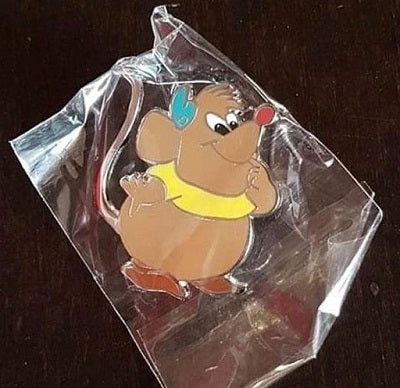 Gus Disneyland Paris Refresher Pin