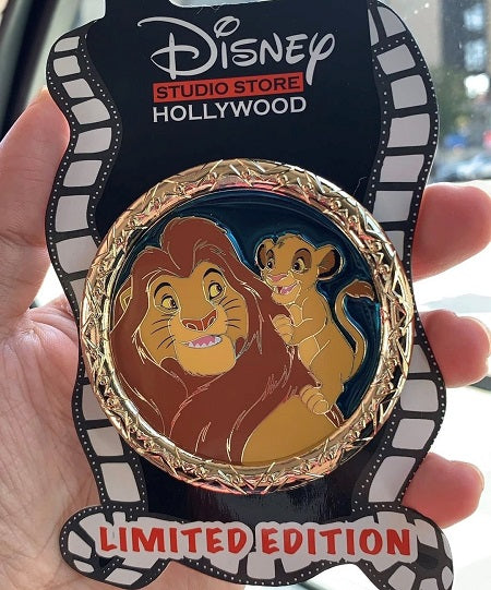 Father’s Day 2019 Mufasa & Simba Disney Pin