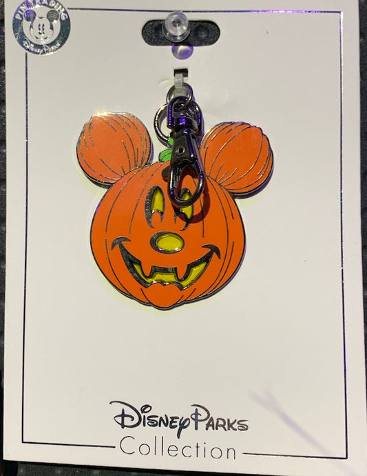 Mickey Pumpkin Halloween 2019 Lanyard Medal