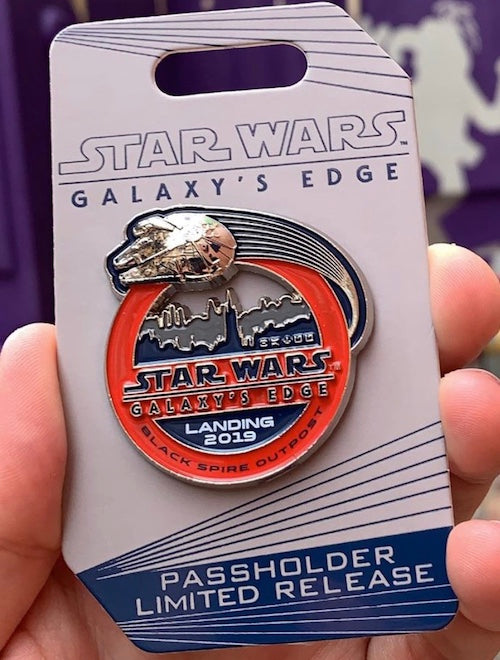 Landing 2019 Star Wars Galaxy’s Edge WDW Passholder Pin