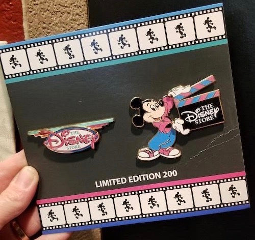 The Disney Store LE 200 Cast Member Pin Set