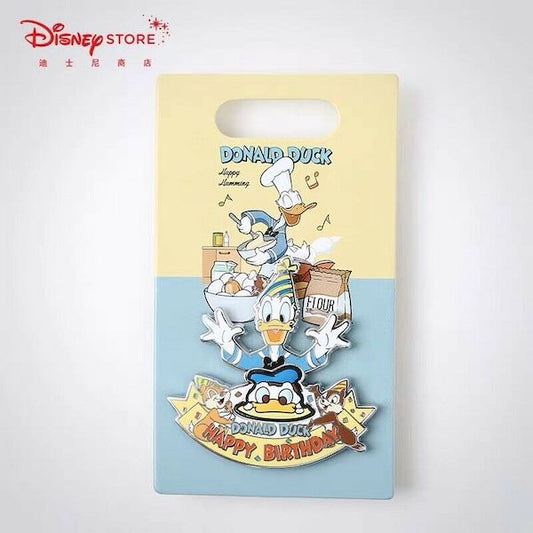 Donald Duck Happy Birthday Pin at Shanghai Disney Store