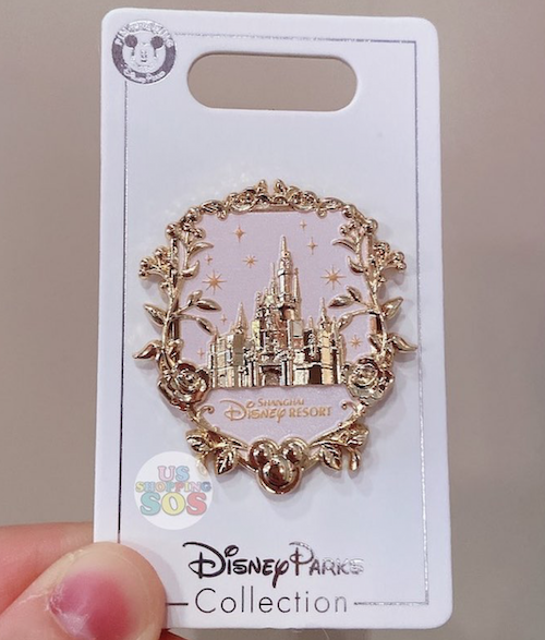 Gold Enchanted Storybook Castle Disney Pin