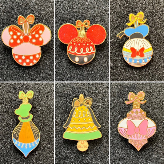 Mickey & Friends Ornaments Loungefly Blind Box Pins