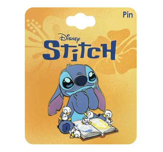 Stitch Ducks Kraken Trade Pin