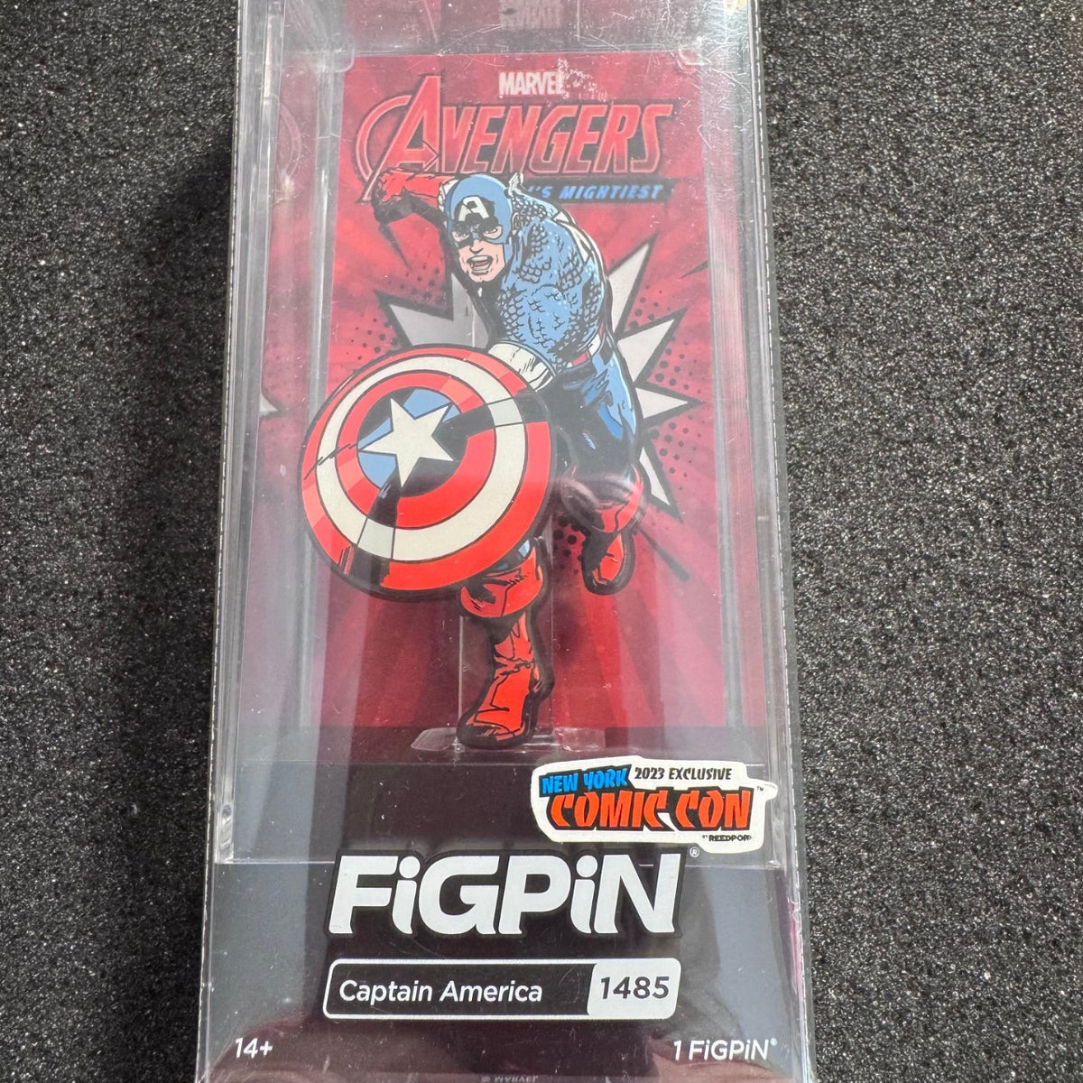 Captain America Avengers FiGPiN #1485 Pin