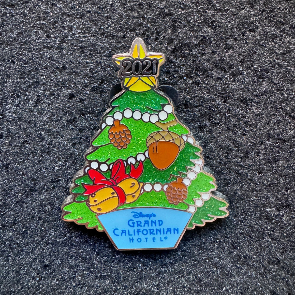Chip n Dale Grand Californian Resort Christmas Tree Pre-Production Pin