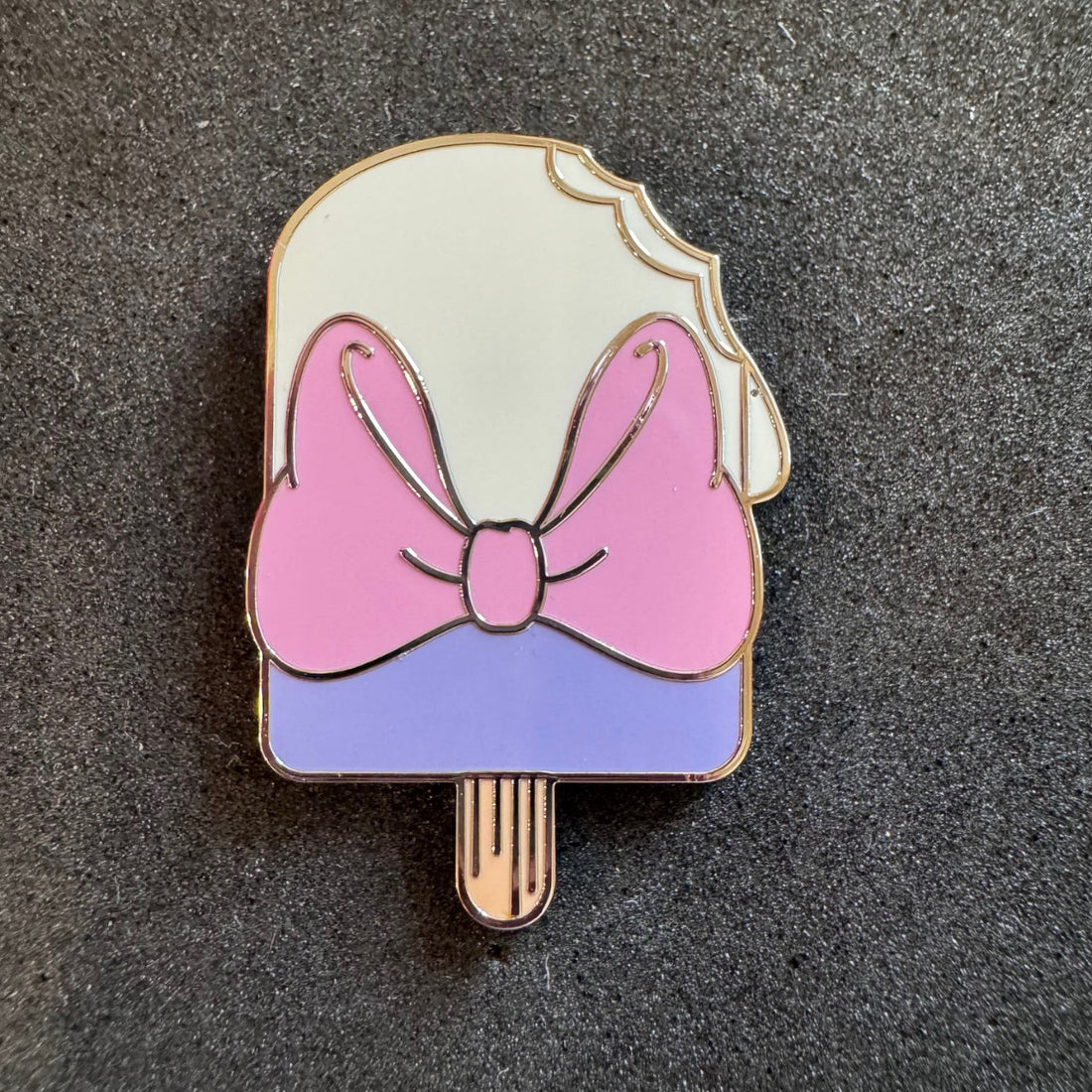 Daisy Duck Ice Cream Mystery Pin – Disney Pins Blog