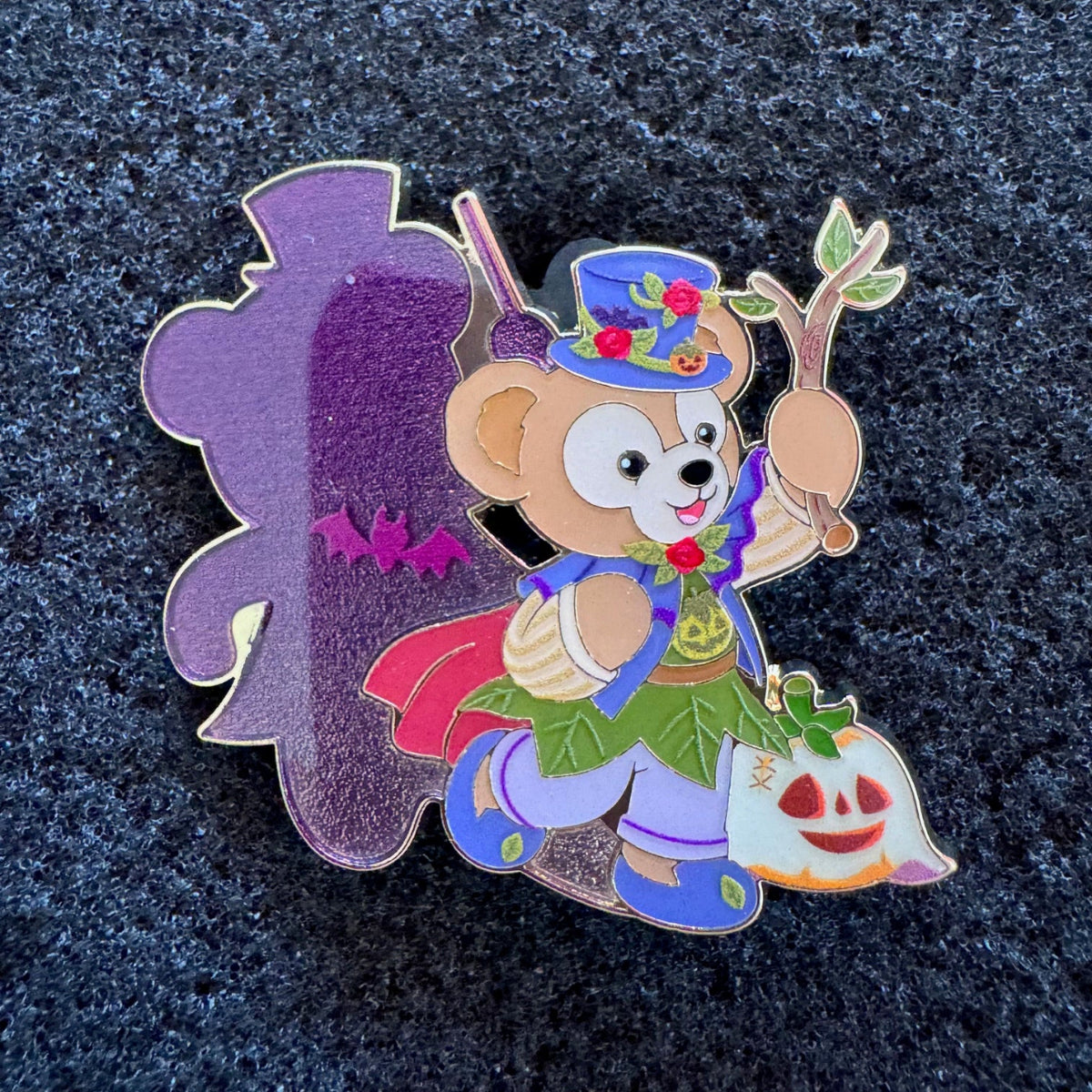 Duffy - Duffy & Friends Halloween Mystery Pin