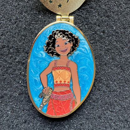 Loto Moana 2 Character Locket Hinged Pin
