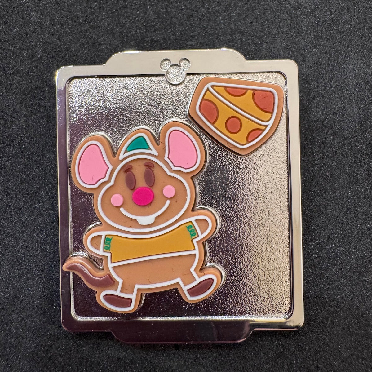 Gus Christmas Cookies 24-Day Advent Calendar Mystery Pin