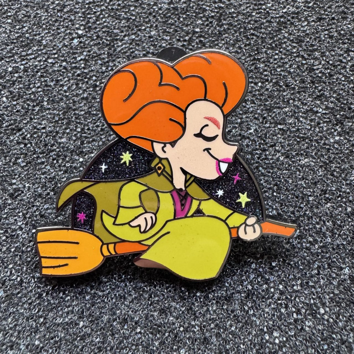 Winifred Sanderson Hocus Pocus Halloween Mystery Pin