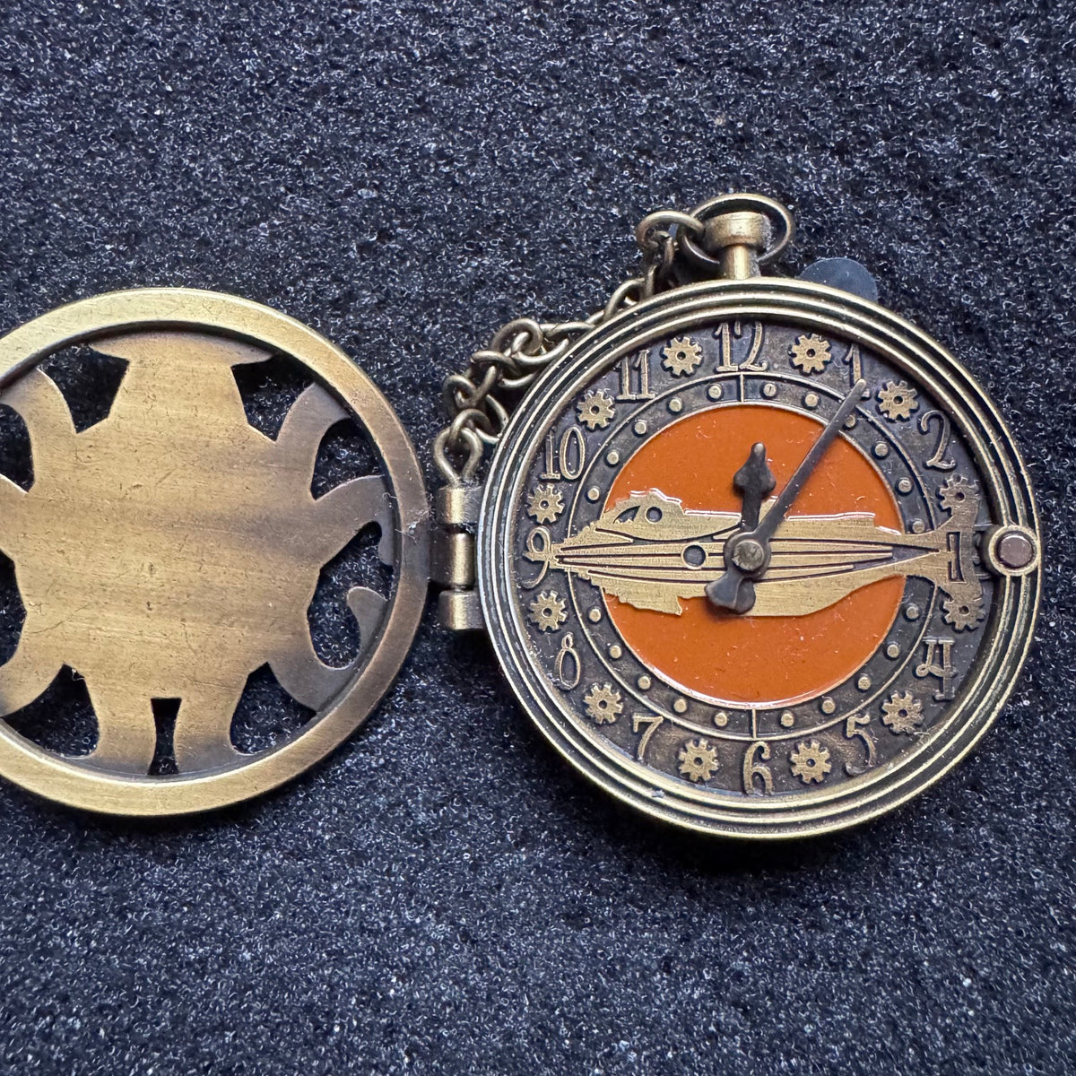 20,000 Leagues Under the Sea Magical Timepieces Hinged Pin