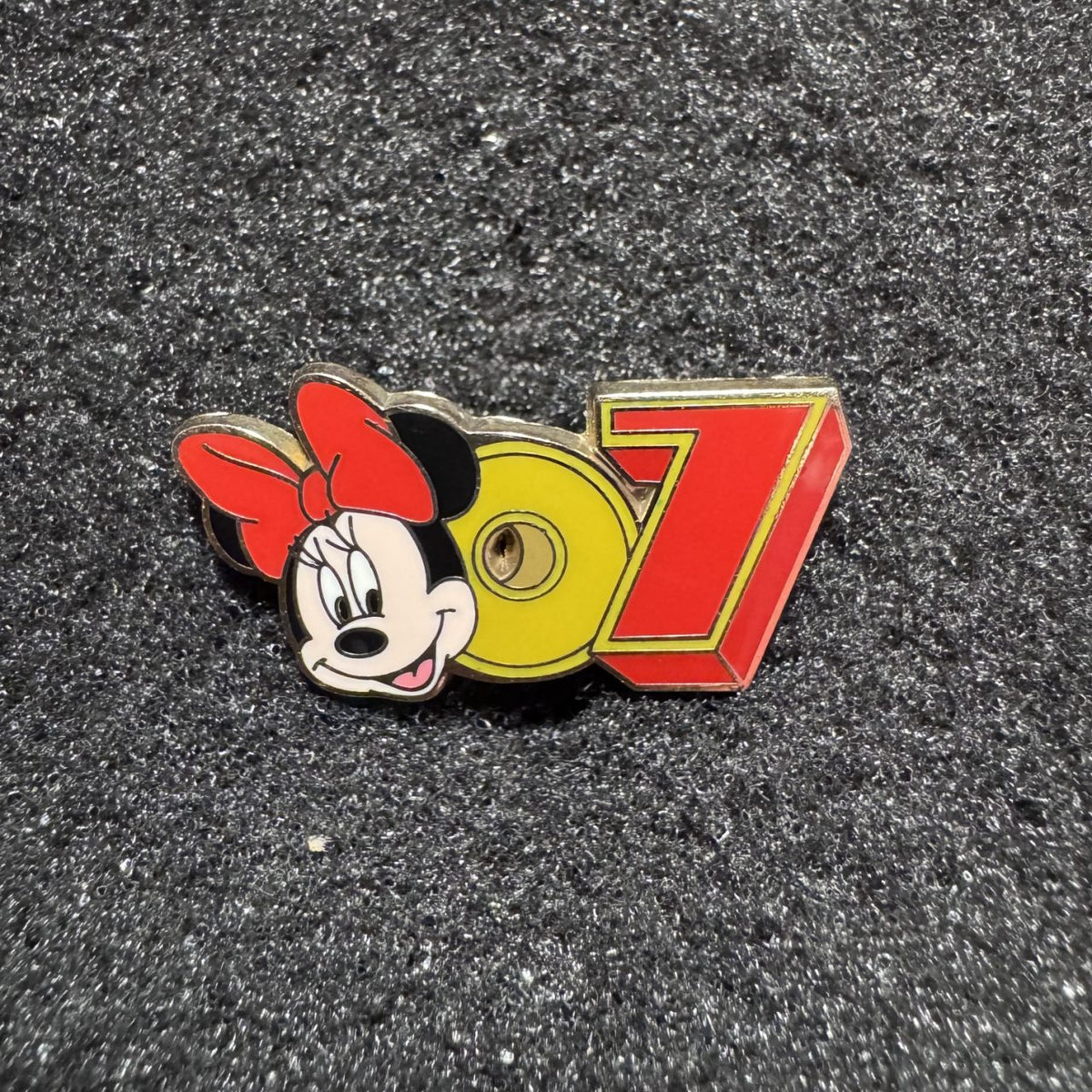 Minnie Mouse Dated 07 Pin