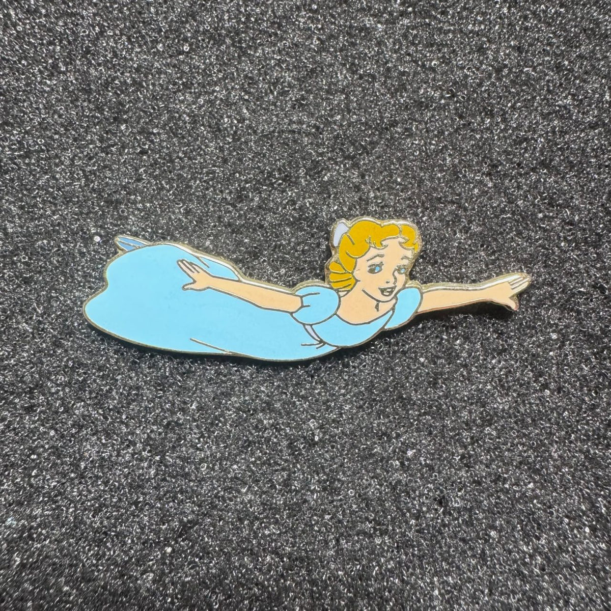 Wendy Peter Pan Pin