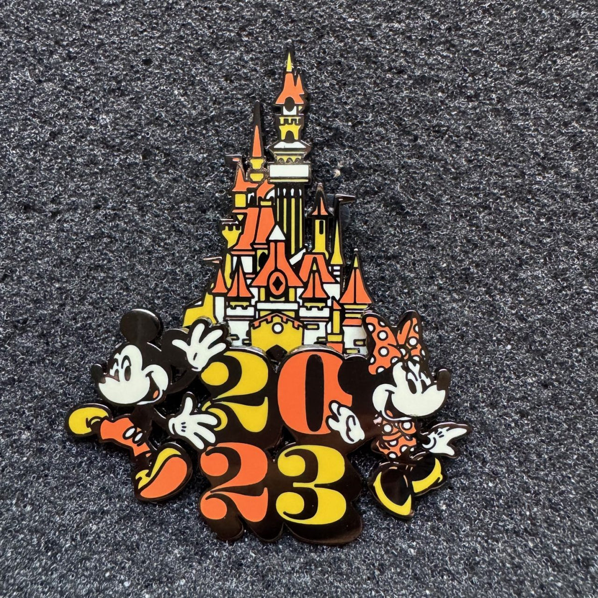 Mickey & Minnie Sleeping Beauty Castle Disneyland Paris 2023 Pin