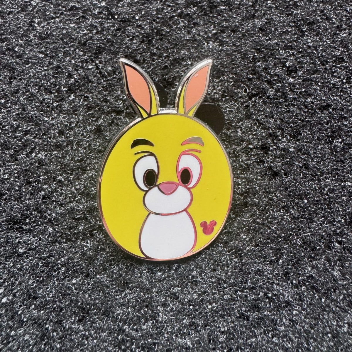 Rabbit Winnie the Pooh - Rabbit Eggs Hidden Disney Pin