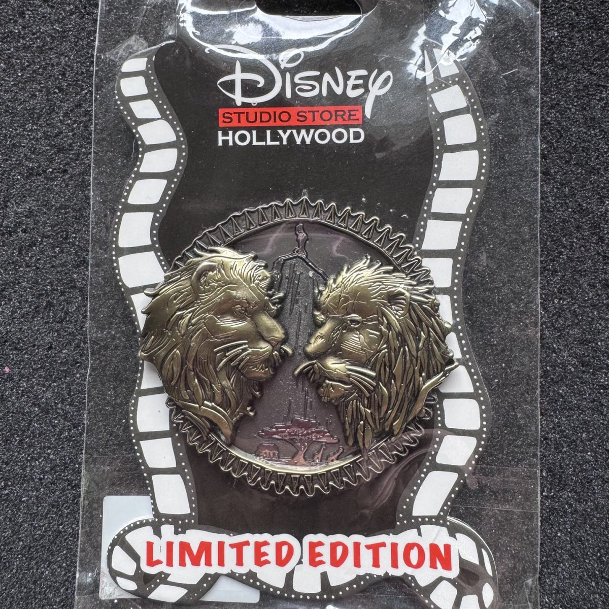 Mufasa and Scar The Lion King DSSH Pin