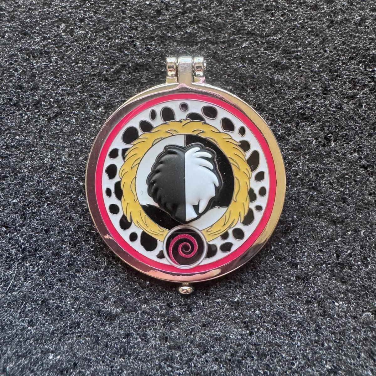Cruella Villains Compact Mirror Mystery Pin