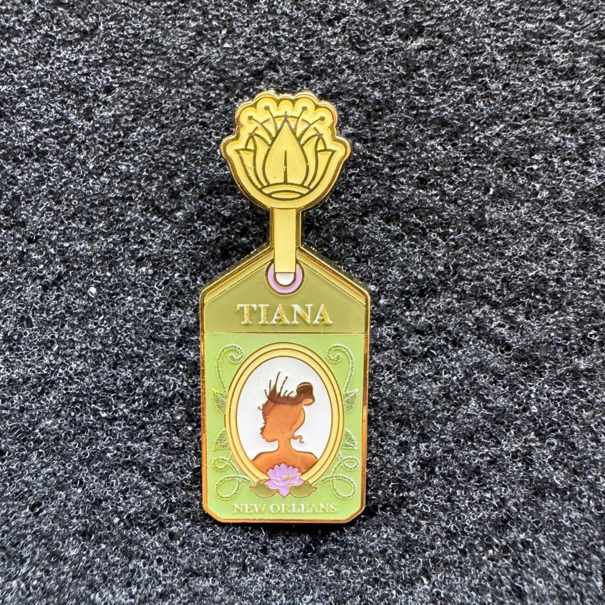 Tiana Princess Luggage Tag Blind Box Pin