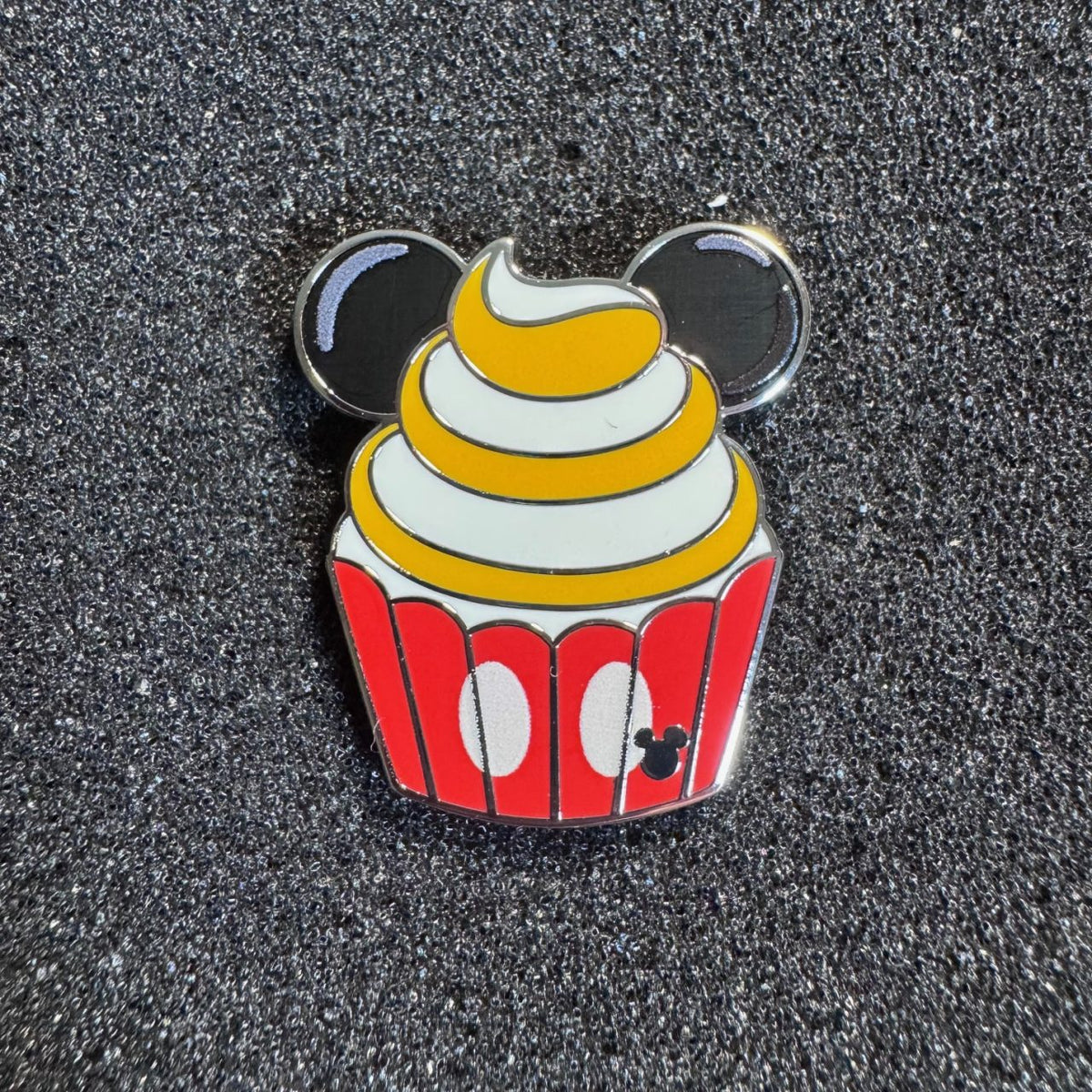 Mickey Mouse Cupcakes Hidden Disney Wave A Pin