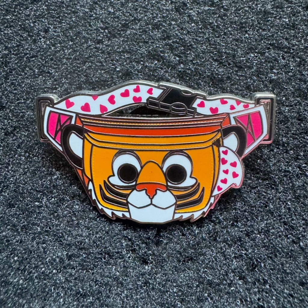 Rajah Disney Fanntasy Fanny Pack Mystery Pin