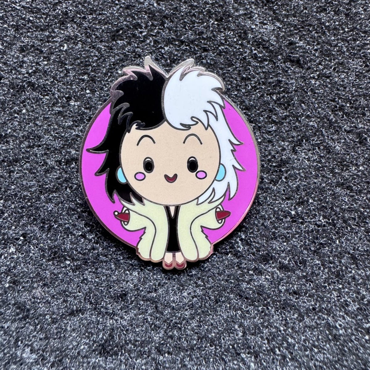 Cruella de Vil World of Evil Mystery Pin