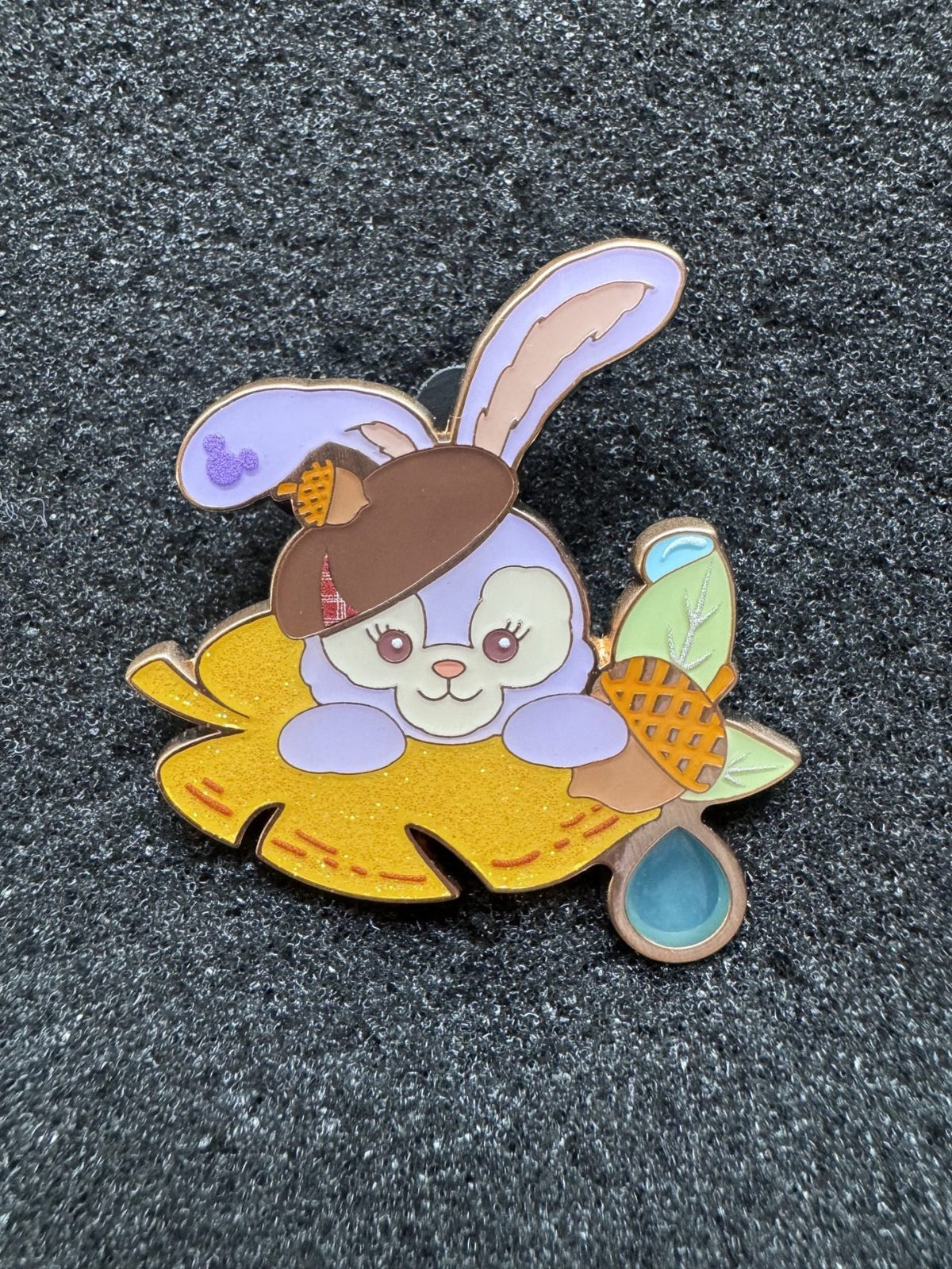 StellaLou Duffy and Friends Autumn Mystery Pin